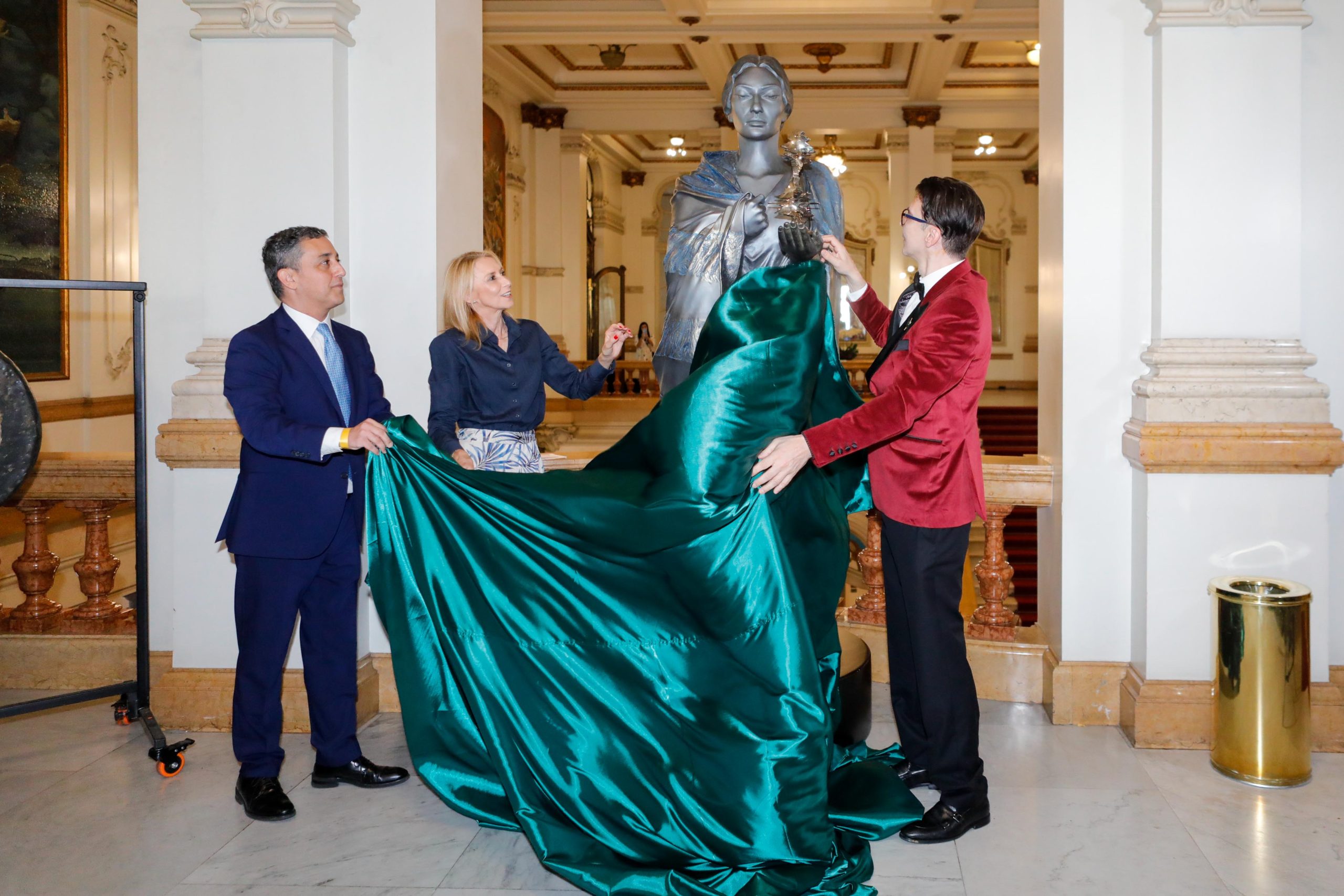 3-o-genikos-proksenos-tis-ellados-thomas-matsoukas-i-antidimarxos-politismou-tou-sao-paolo-angela-gandra-kai-o-nikos-floros