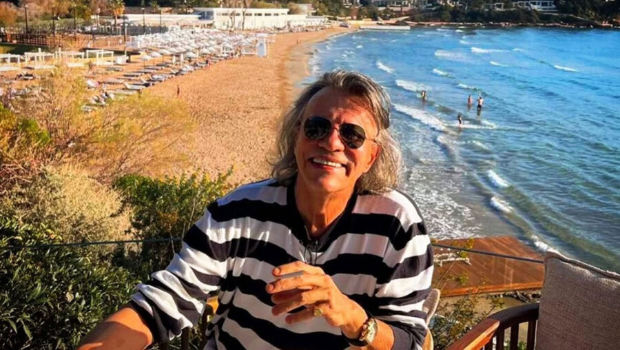 Ηλίας Ψινάκης: Γιόρτασε τα 78 του χρόνια με ένα ιδιαίτερο μήνυμα - Δείτε το βίντεο