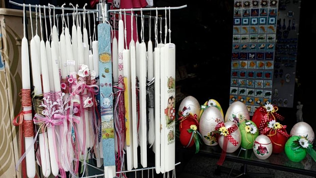 Πασχαλινό ωράριο: Πώς λειτουργούν τα καταστήματα σε Αθήνα και Θεσσαλονίκη σήμερα Μεγάλη Παρασκευή