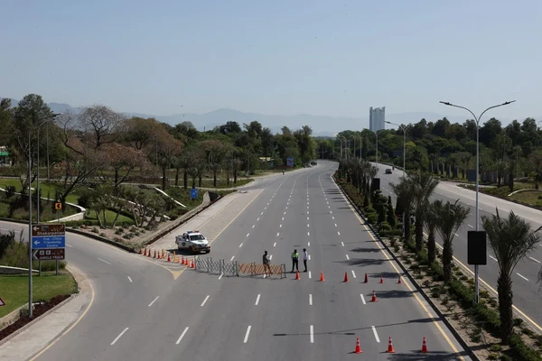 Αυξημένα μέτρα ασφαλείας στο Ισλαμαμπάντ ενόψει των ειρηνευτικών συνομιλιών ΗΠΑ-Ιράν