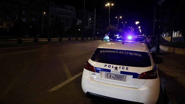 Γιαννιτσά: Μεθυσμένος 22χρονος έκλεψε αυτοκίνητο και τραυμάτισε αστυνομικό - Συνελήφθη μετά από καταδίωξη