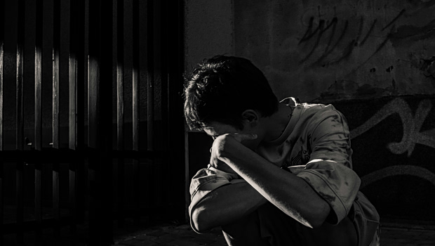 Γαλλία: Πατέρας κρατούσε αιχμάλωτο το 9χρονο παιδί του επί έναν χρόνο - Βρέθηκε γυμνό και υποσιτισμένο