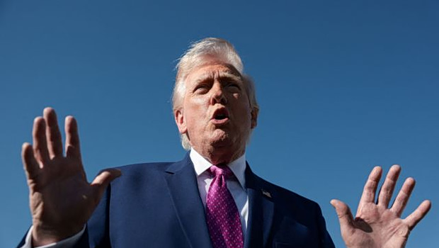 Τραμπ: Τα Στενά του Ορμούζ θα ανοίξουν «σύντομα» με ή χωρίς το Ιράν