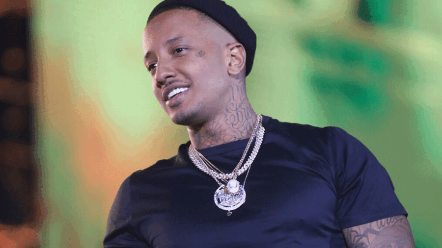 Light: Οι πρώτες φωτογραφίες με τον έξι μηνών γιο του