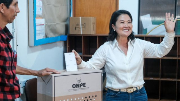 Περού: Η υποψήφια της δεξιάς Φουχιμόρι προηγείται στις προεδρικές εκλογές