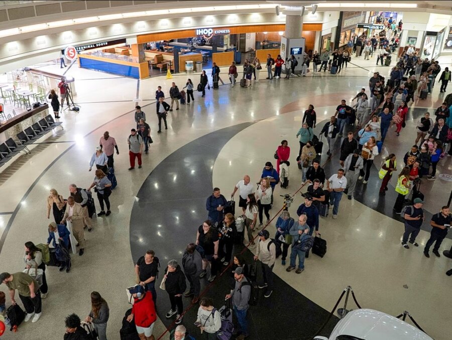 Χάος στα ευρωπαϊκά αεροδρόμια από το νέο σύστημα ελέγχου της ΕΕ – Ουρές, καθυστερήσεις και ακυρώσεις