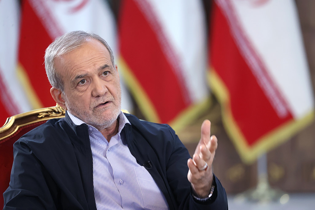 Πεζεσκιάν: «Η ΕΕ πρέπει να παίξει εποικοδομητικό ρόλο στις διαπραγματεύσεις με τις ΗΠΑ»