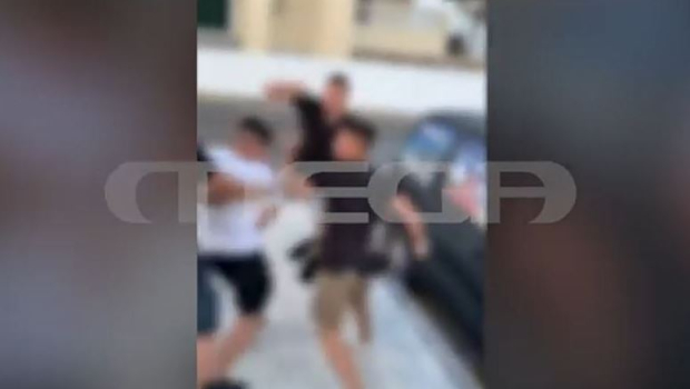 Ανήλικοι ξυλοκόπησαν μέχρι λιποθυμίας συνομήλικό τους σε νησί των Κυκλάδων – Βίντεο ντοκουμέντο