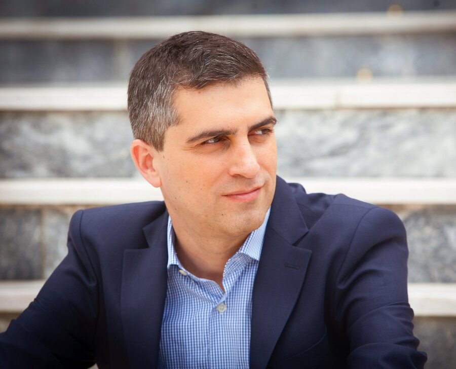 christos-dimas-portrait-2021-22-6mttkyb-width-1280