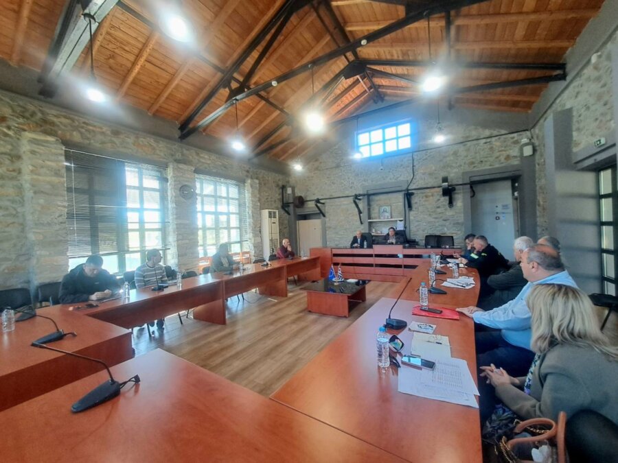 synedriasi syntonistikou gia antipiriki tempi