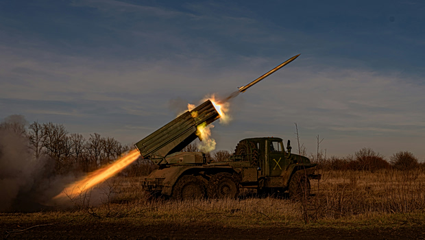 Οι ΗΠΑ θα καθυστερήσουν τις παραδόσεις όπλων σε ευρωπαϊκές χώρες – Αιτία ο πόλεμος στο Ιράν