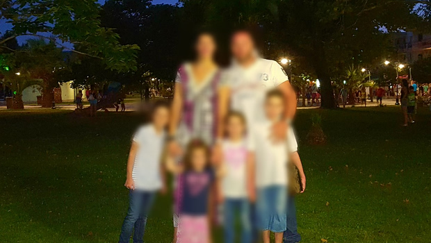 Αστυνομικός της Βουλής: Καταδικάστηκε σε 4 φορές ισόβια – Αθώα κατά πλειοψηφία η σύζυγός του