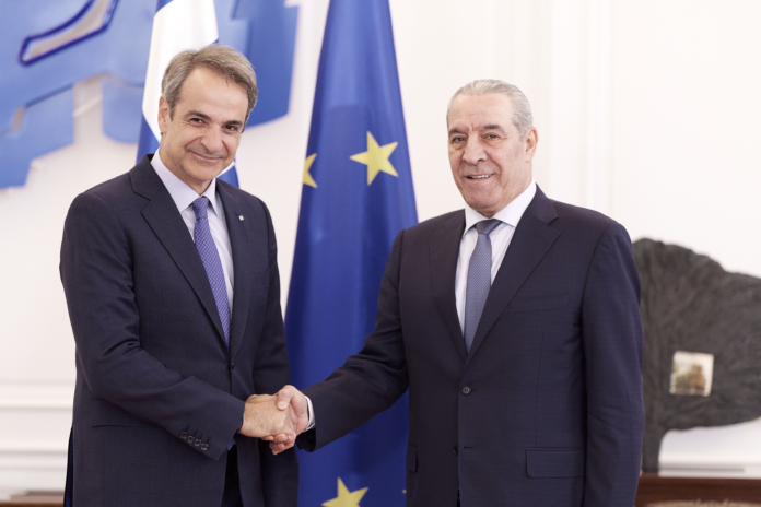 Συνάντηση Μητσοτάκη με τον αντιπρόεδρο της Παλαιστινιακής Αρχής – Στο επίκεντρο οι εξελίξεις στη Μέση Ανατολή
