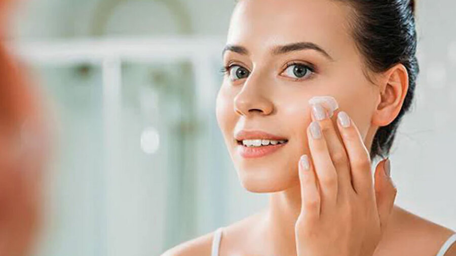 Πεπτίδια: Το συστατικό που μειώνει πρηξίματα και σακούλες στα μάτια