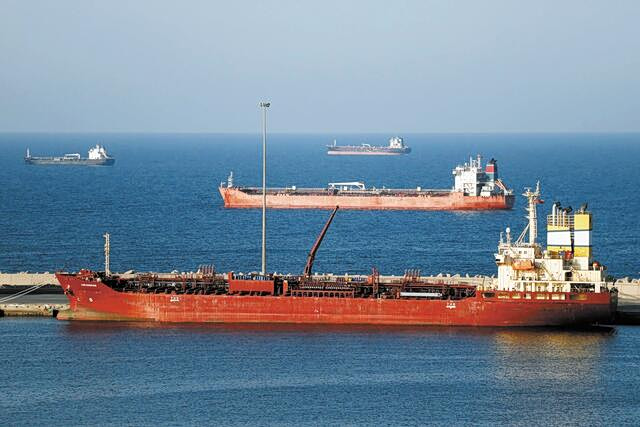 Στενό του Ορμούζ πλοία
