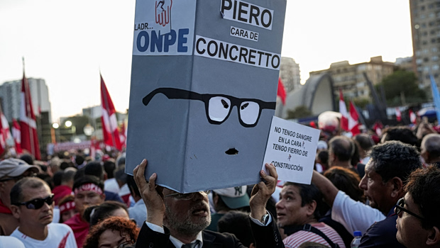 Περού: Περισσότεροι από 3.000 διαδηλωτές καταγγέλλουν «νοθεία» στις προεδρικές εκλογές