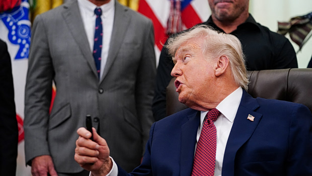 Στο Ισλαμαμπάντ κατευθύνεται ο Βανς - «Κανείς δεν παίζει παιχνίδια τώρα, σήμερα η συμφωνία» λέει ο Τραμπ