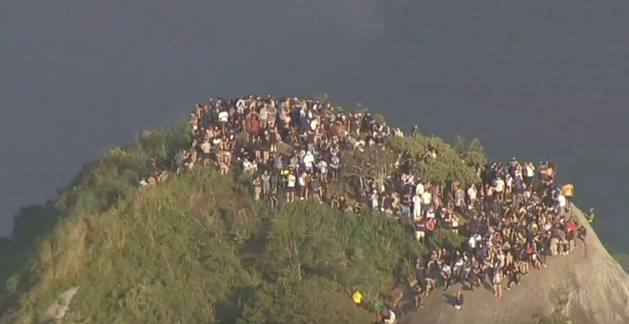 Ρίο ντε Τζανέιρο: Πάνω από 200 τουρίστες εγκλωβίστηκαν σε βουνοκορφή λόγω αστυνομικής επιχείρησης (video)