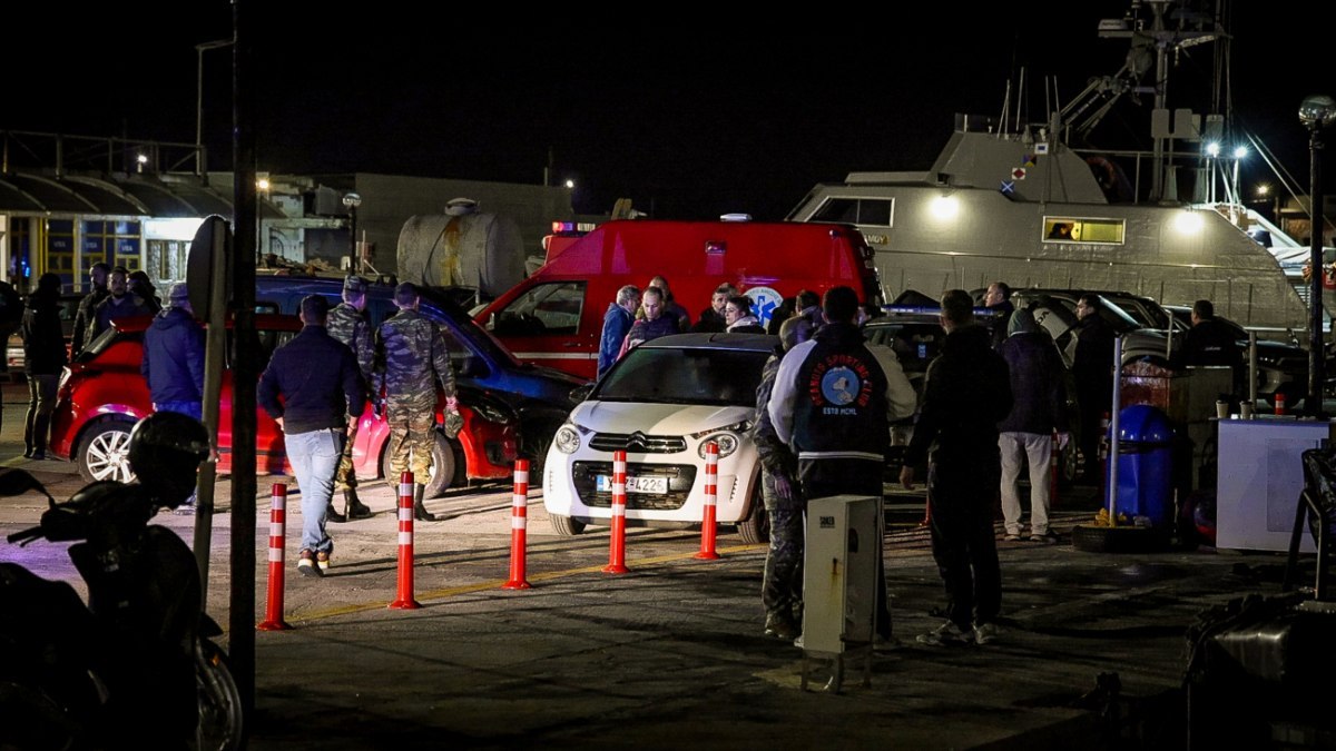 Πλάνο από το λιμάνι της Χίου μετά το πολύνεκρο ναυάγιο