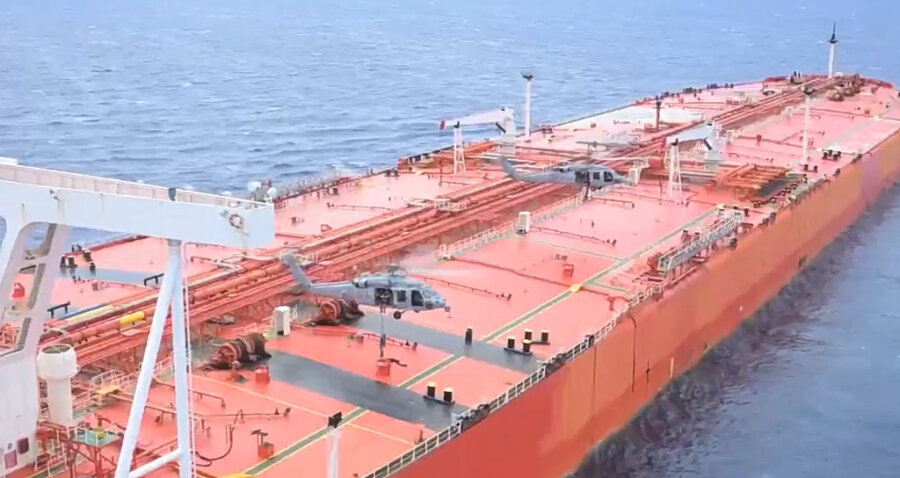 Επιχείρηση ΗΠΑ σε τάνκερ