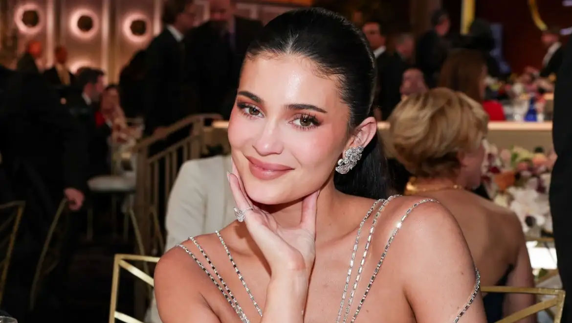 Kylie Jenner: Το σκοτεινό παρασκήνιο στις επαύλεις της – Πρώην οικιακή βοηθός την τρέχει στα δικαστήρια