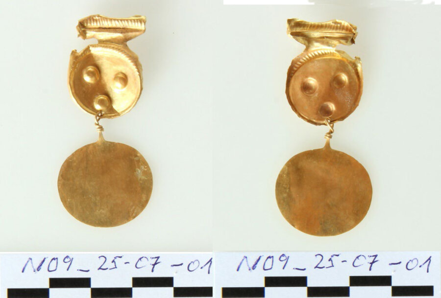 xryso-dimeres-diskoeides-periapto-mouseio-aiginas-arith-eyret-9750