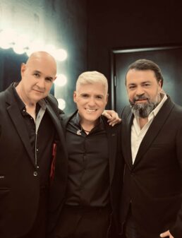 Δημήτρης Γιώτης: Πλήθος επωνύμων στη μουσική του παράσταση στο Μέγαρο Μουσικής!