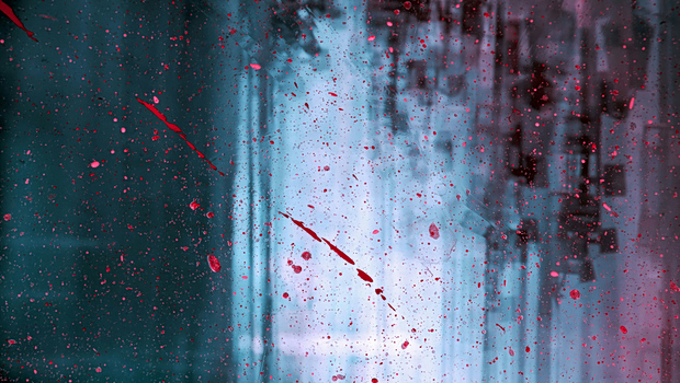 Αγία Βαρβάρα: Σοβαρή συμπλοκή ανάμεσα σε δύο 19χρονες – Την έσπρωξε σε τζαμαρία