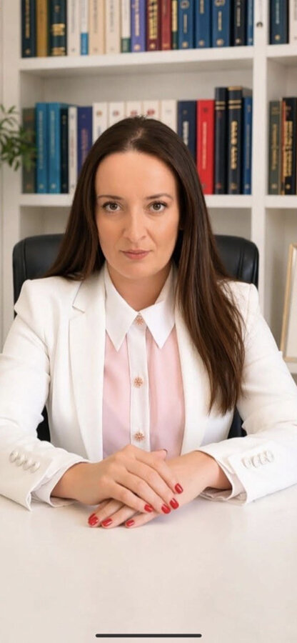 Περίμεναν μπομπονιέρες και έπαιρναν… αέρα κοπανιστό! Τι λέει στο in η φερόμενη «απατεώνισσα»