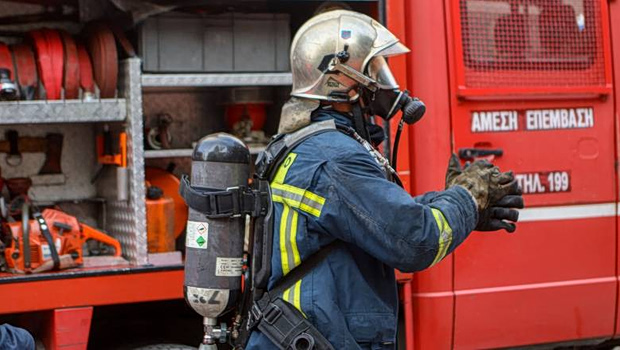 Φωτιά σε διαμέρισμα στο Μεταξουργείο - Κλειστή η οδός Σωνιέρου