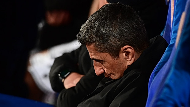 Λουτσέσκου: «Σκοτεινή νύχτα, βραδιά ντροπής» (vid)