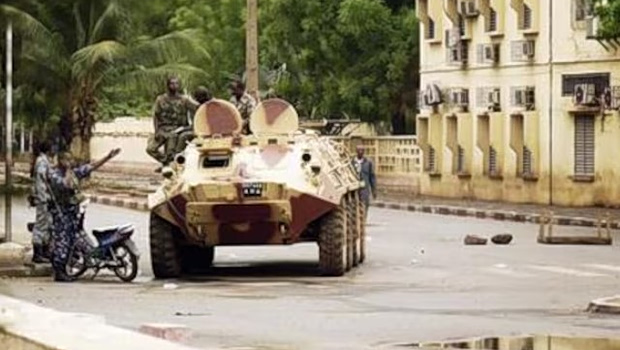 Μάλι: Συντονισμένη επίθεση ενόπλων στο Μπαμακό