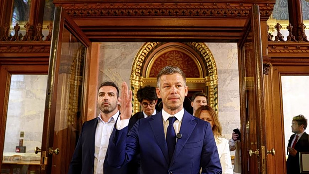 Ουγγαρία: Στις Βρυξέλλες την Τετάρτη ο νέος πρωθυπουργός Πέτερ Μαγιάρ