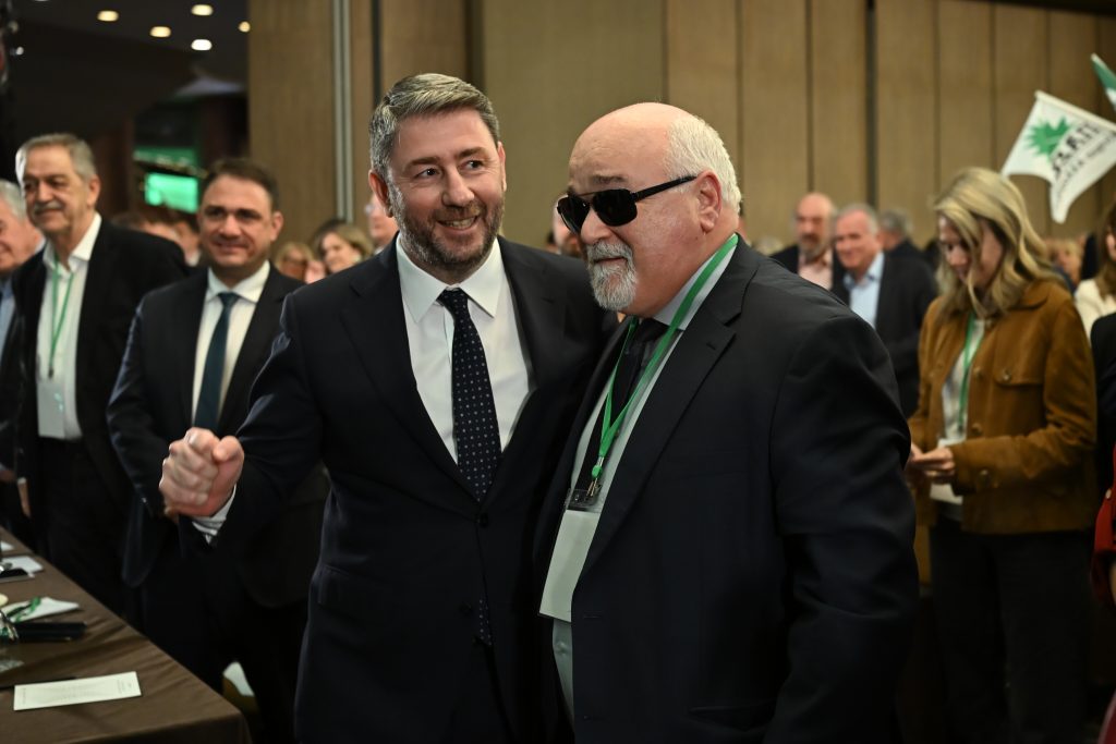 ΠΑΣΟΚ: Ο Γιάννης Βαρδακαστάνης νέος γραμματέας με 279 ψήφους – Αναλυτικά τα αποτελέσματα της ψηφοφορίας για τα όργανα του κόμματος