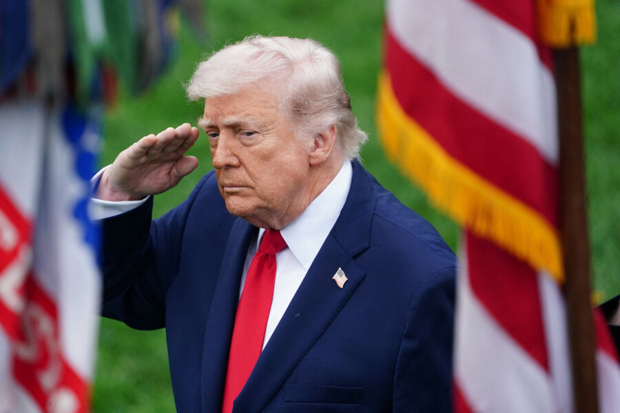 Υπό πίεση ο Τραμπ καθώς ανεβαίνουν οι τιμές καυσίμων, λέει πως το Ιράν ζητά από τις ΗΠΑ να ανοίξουν το Ορμούζ