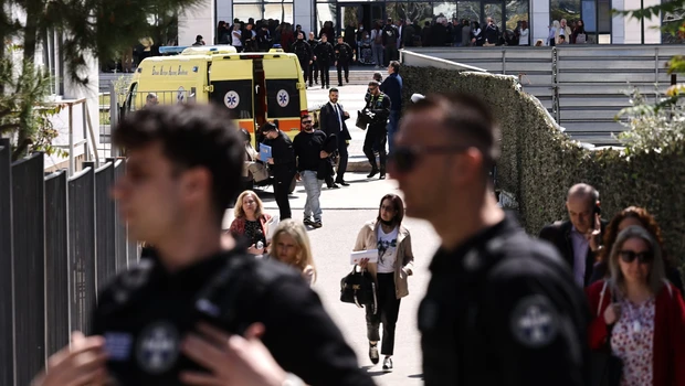 Η εμμονή του 89χρονου με τη σύνταξη, οι σφαίρες στο γραφείο εισαγγελέα και ο εγκλεισμός του σε ψυχιατρείο