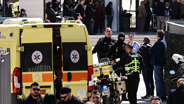 «Δεν δηλώνει μεταμέλεια ο 89χρονος» λέει ο δικηγόρος του - Πώς κατάφερε να μείνει ασύλληπτος επί 6 ώρες