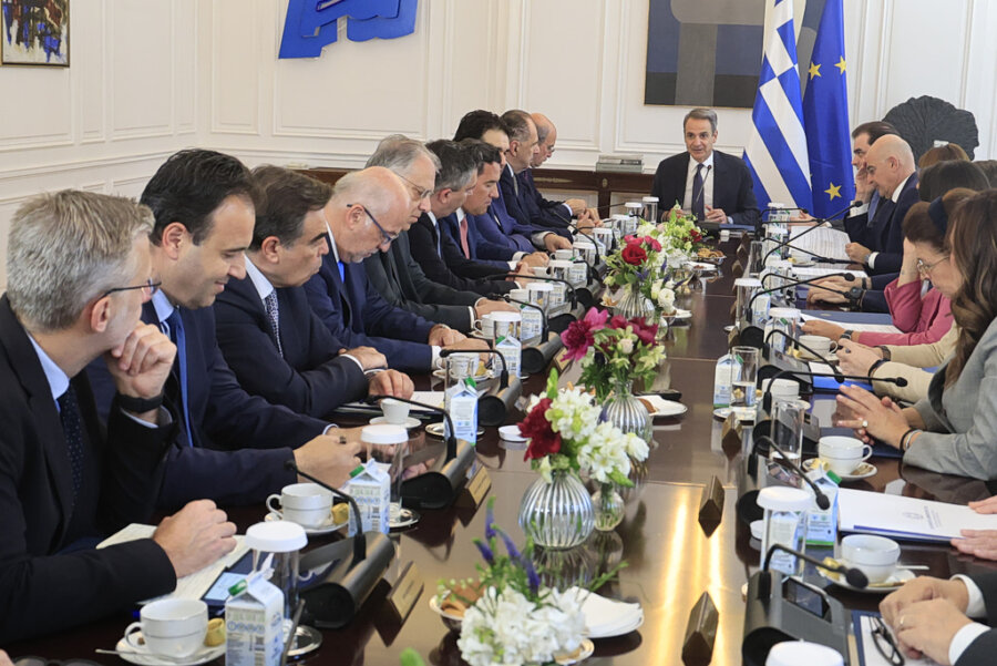 Μητσοτάκης στο υπουργικό: Το επιτελικό κράτος αφορά την εκτελεστική, όχι τη νομοθετική εξουσία