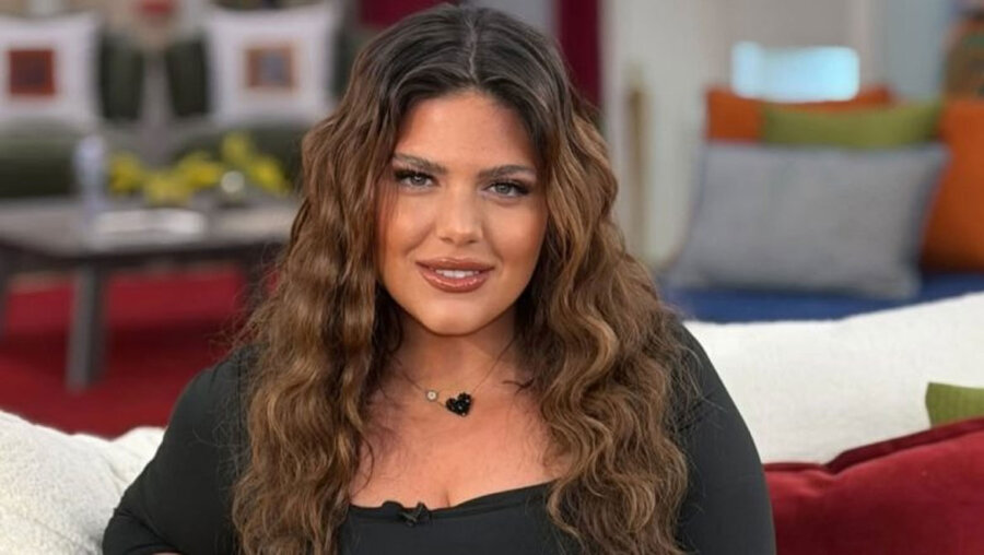 Δανάη Μπάρκα: Γιατί αποχώρησε από την παράσταση με τον Γιάννη Τσιμιτσέλη