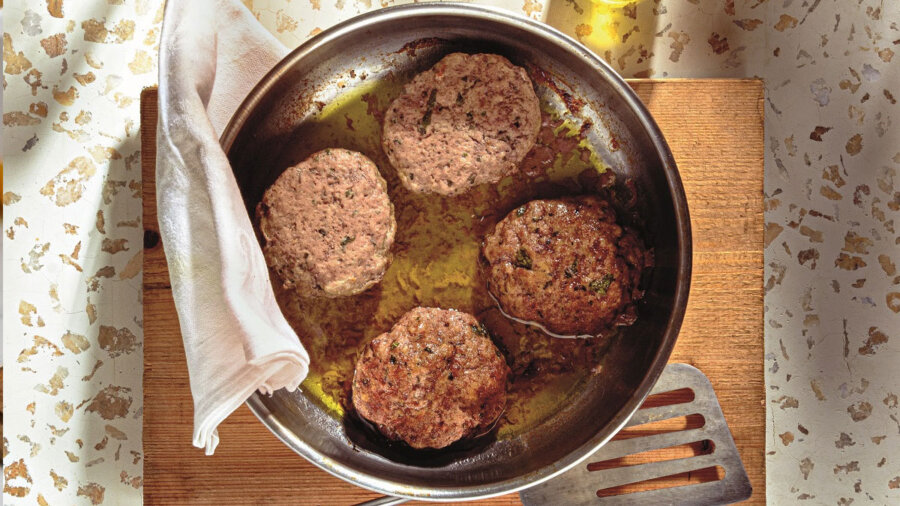 Μπιφτέκια γαλοπούλας με βρώμη: Η υγιεινή συνταγή σε 25 λεπτά