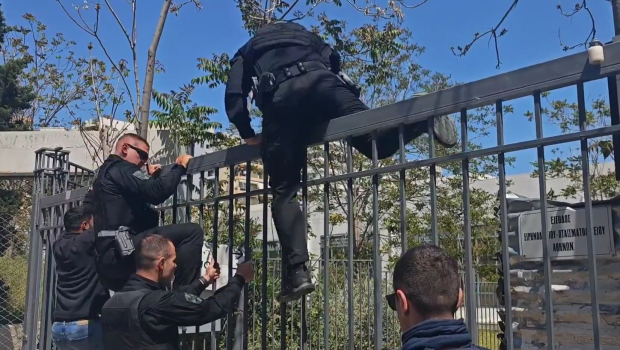 Η ανακοίνωση της Αστυνομίας για τις ένοπλες επιθέσεις από τον 89χρονο - Τι λέει για το επιχειρησιακό σχέδιο