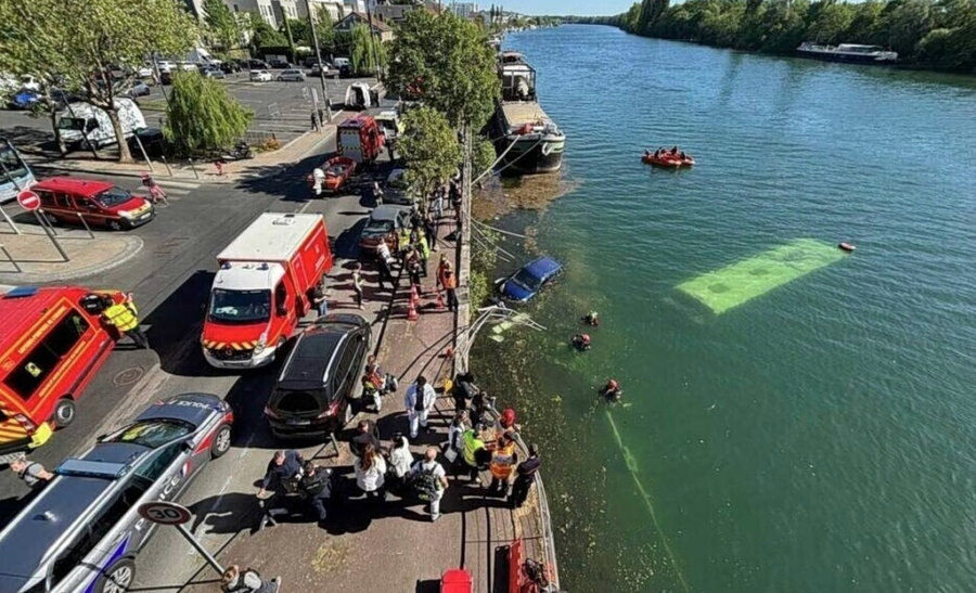 Συγκλονίζουν οι μαρτυρίες για το τροχαίο με λεωφορείο που έπεσε στον Σηκουάνα: «Είδαμε τέσσερα κεφάλια να βγαίνουν από το νερό»