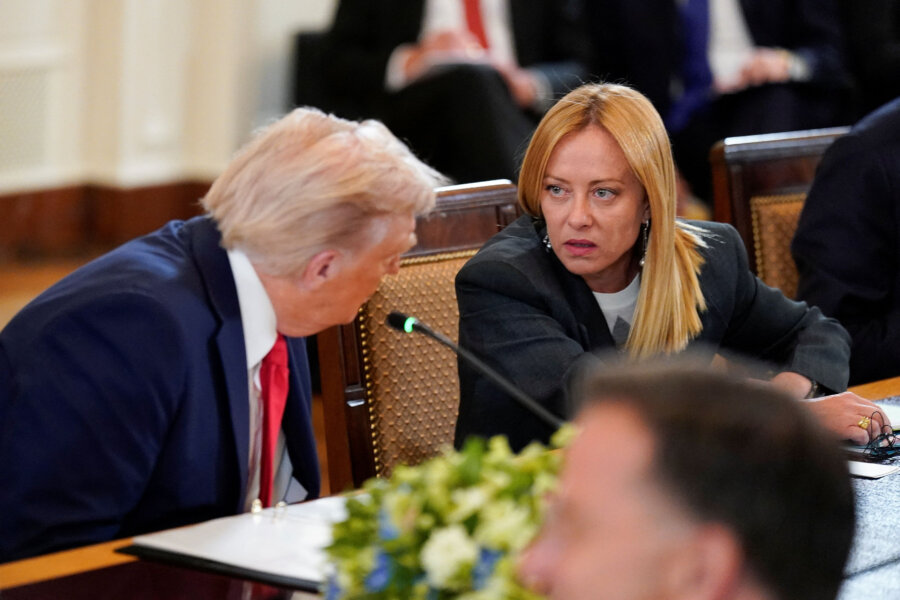 Ο Τραμπ απειλεί να αποσύρει στρατεύματα από τις «απαίσιες» Ιταλία και Ισπανία – Η απάντηση Μαδρίτης και Ρώμης