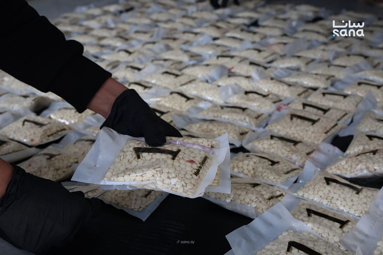 Συρία: Η κρατική τηλεόραση επιβεβαιώνει βομβαρδισμούς της Ιορδανίας εναντίον «αποθηκών ναρκωτικών και όπλων»