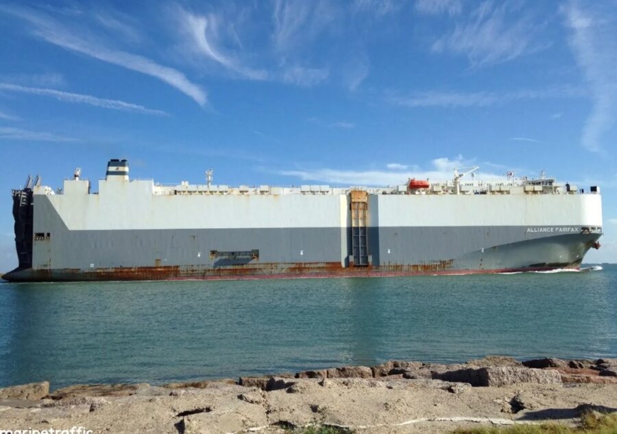 Η Maersk ανακοίνωσε ότι πλοίο της διέπλευσε με ασφάλεια τα Στενά του Ορμούζ συνοδεία αμερικανικών δυνάμεων