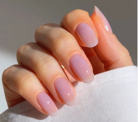Jelly Nails: το πιο δροσερό μανικιούρ που μπορείτε να δοκιμάσετε για την άνοιξη και το καλοκαίρι