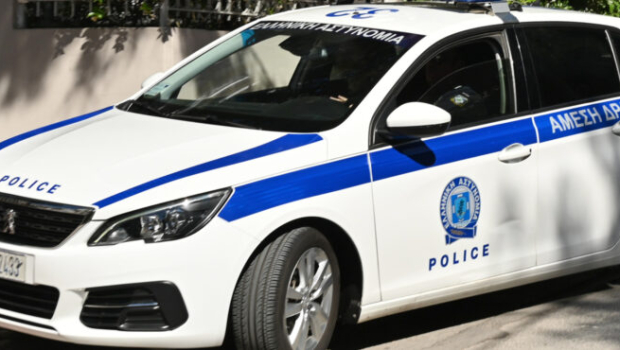 Συνελήφθη 19χρονος που λίγο νωρίτερα είχε αρπάξει κοσμήματα και χρυσές - Πώς εξαπάτησε ζευγάρι στο Μοσχάτο