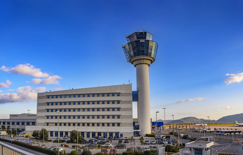 Τα 25 χρόνια του Διεθνούς Αερολιμένα Αθηνών και οι επτά μεγάλες κρίσεις – News.gr