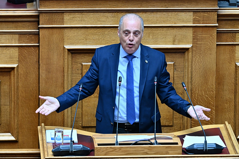 Βουλή: Την άρση ασυλίας Βελόπουλου εισηγείται ομόφωνα η επιτροπή δεοντολογίας