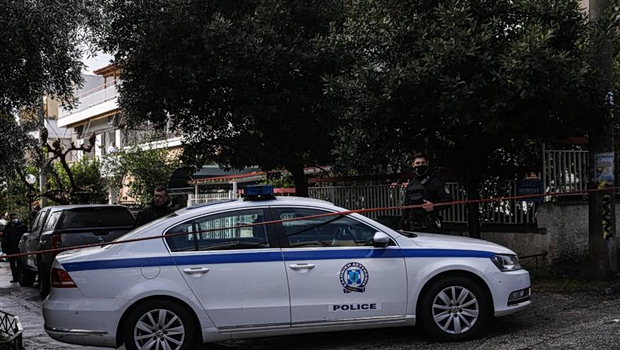 Νεκρός άνδρας που έπεσε από μπαλκόνι δευτέρου ορόφου στου Ζωγράφου